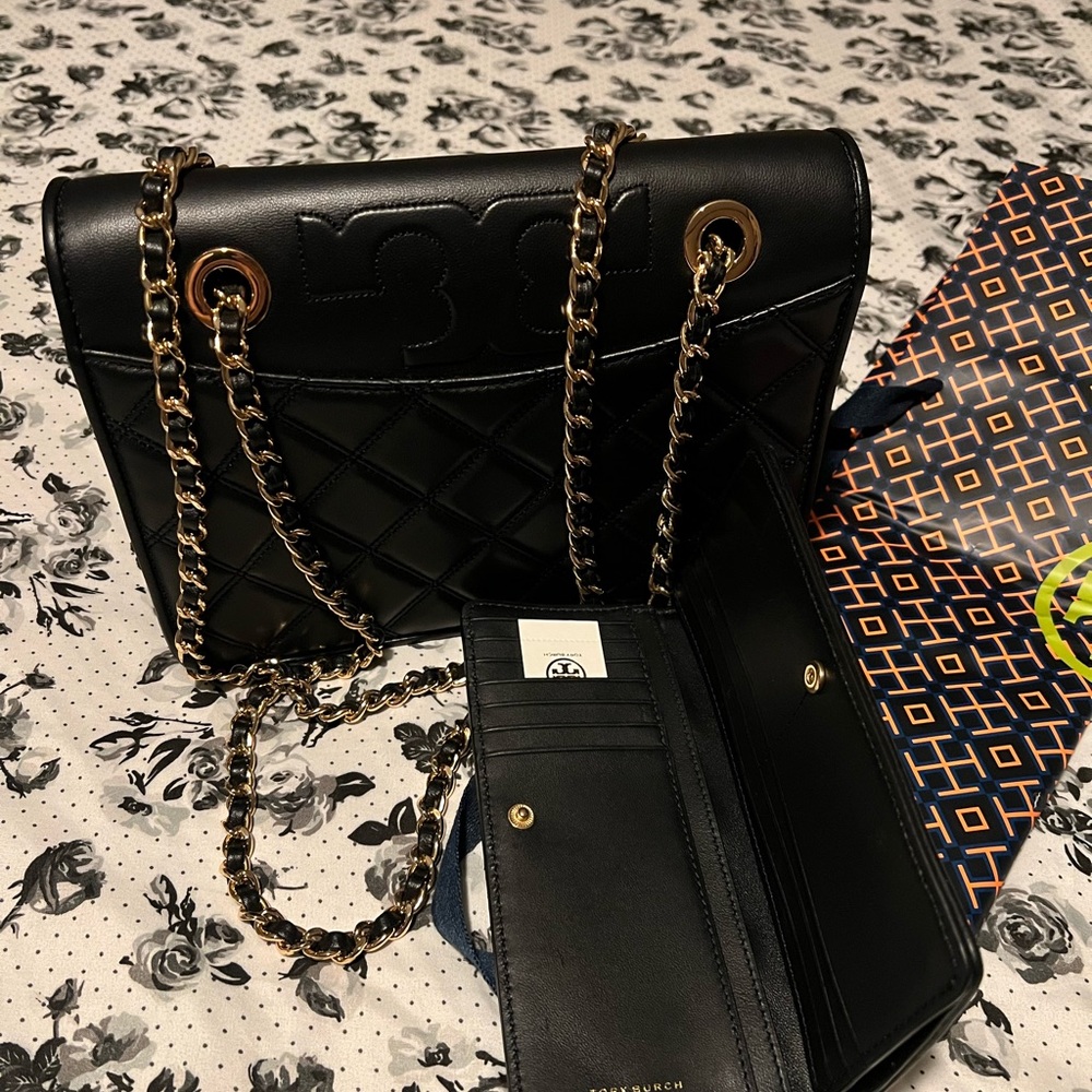 Tory Burch Set - Picture 3 of 4